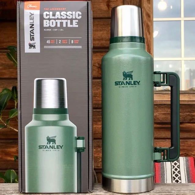 スタンレーSTANLEYクラシック真空ボトル1.9Lグリーン　正規品　真空断熱 水筒 魔法瓶 アウトドア キャンプ スポーツ ギフト