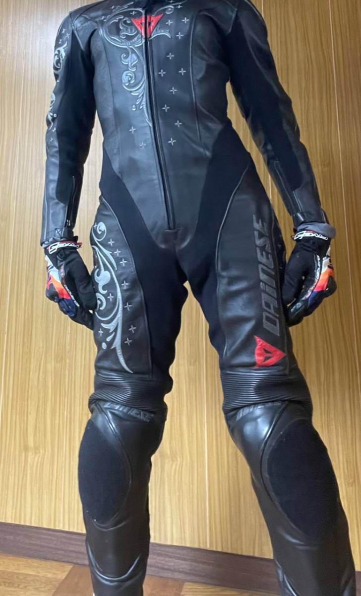 ダイネーゼ レザースーツ、レディース、サイズ44、ユーズド