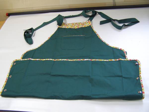  this is convenience! garden apron! kangaroo pocket!M( green )