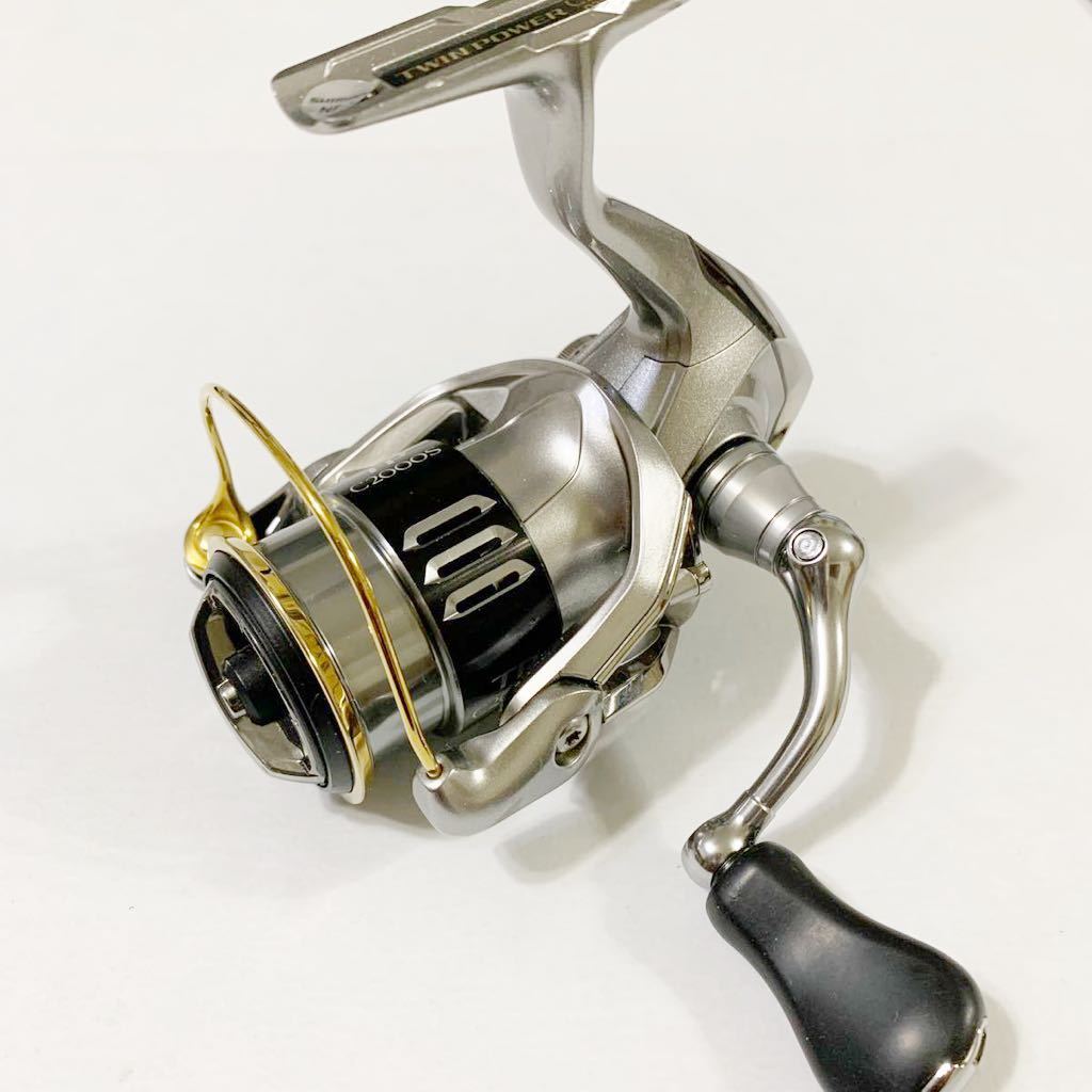 送料無料 美品 シマノ ツインパワー c2000hgs-
