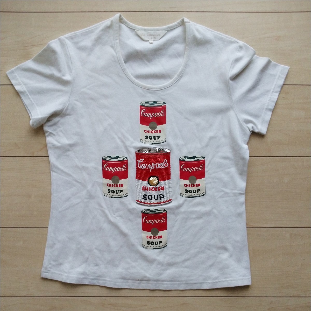 ■古着『Campbell Chicken Soupの缶詰絵柄を遇ったＴ-SHIRT』１枚。首周り39㎝。Mサイズ。Via Faburrica。