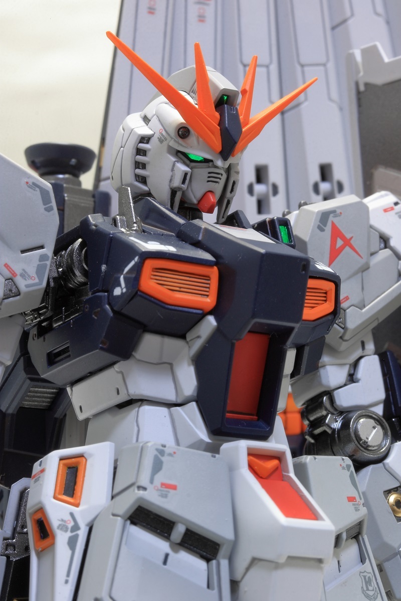 1/144 RG RX-93 νガンダム 塗装済み完成品 | lo3btna.com