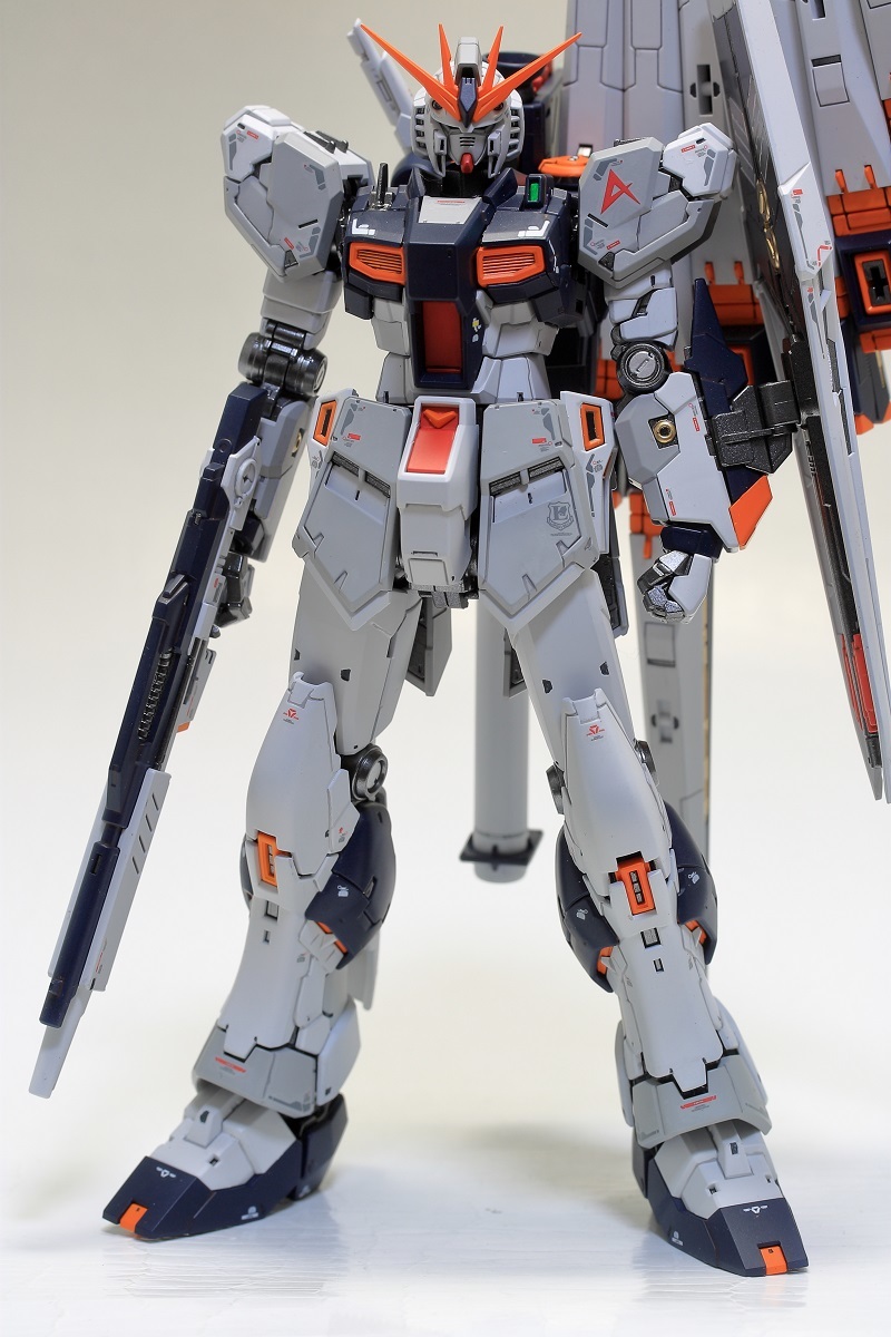 1/144 RG RX-93 νガンダム 塗装済み完成品 | rodeosemillas.com