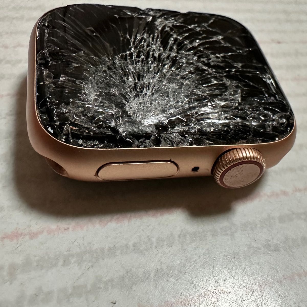 Apple Watch Series4 セルラーモデル本体 ジャンク品|PayPayフリマ