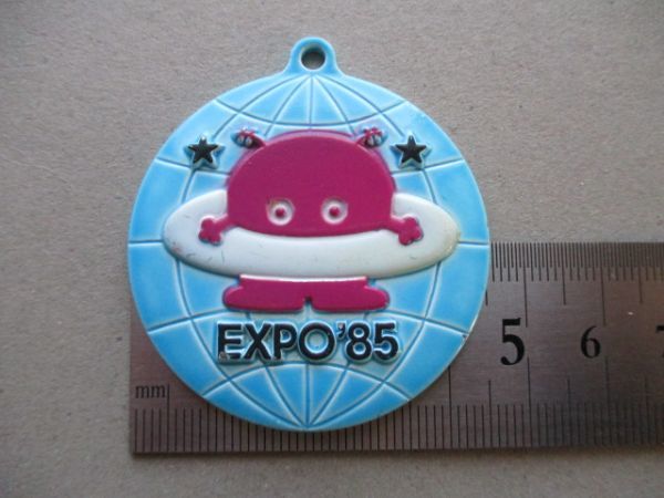 80s Tsukuba EXPO\'85 Cosmo звезда круг брелок для ключа верх /TSUKUBA подлинная вещь .... международный наука технология . просмотр .VINTAGE наука Vintage десять тысяч .BADGE медаль S96