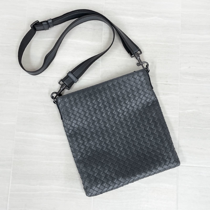 SH153】 BOTTEGA VENETA/ボッテガヴェネタ イントレチャート クロス