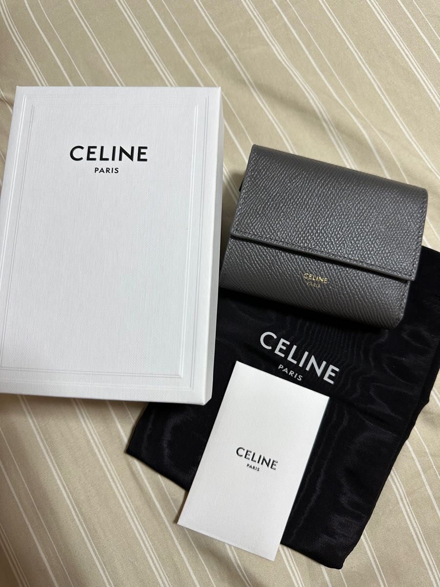 CELINE スモール トリフォールドウォレット / グレインドカーフスキン