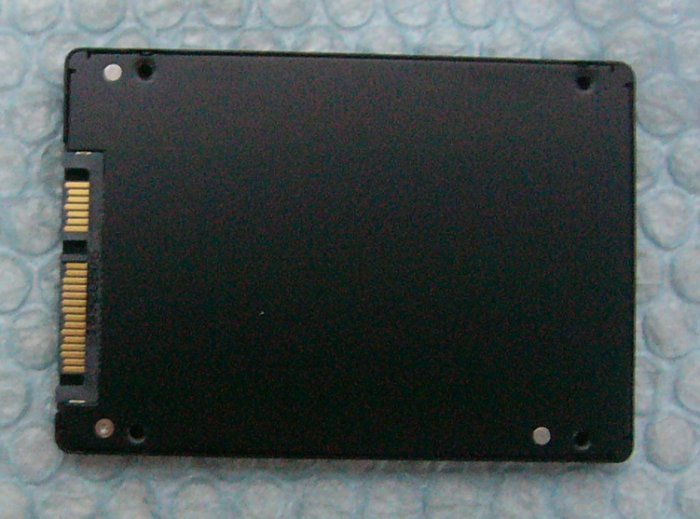 aw13 Micron M600 2.5 MTFDDAK256MBF 256GB SSD 2.5inch SATA 7mm_画像2