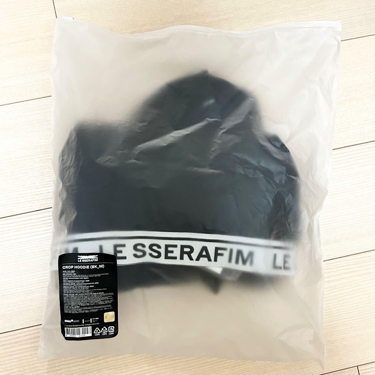 ルセラフィム POPUP CROP HOODIE S-M クロップ パーカー スウェット ロゴ LE SERAFIM ウンチェ