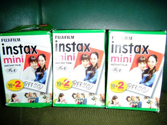 ☆☆未開封品 FUJIFILM チェキ用フィルム  instax mini 3個セット！☆☆ の画像1