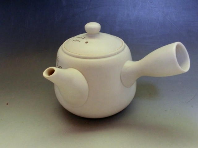  small teapot # white mud width hand . writing carving hand carving tea utensils tea bin Tang thing . tea utensils old fine art era thing antique goods #