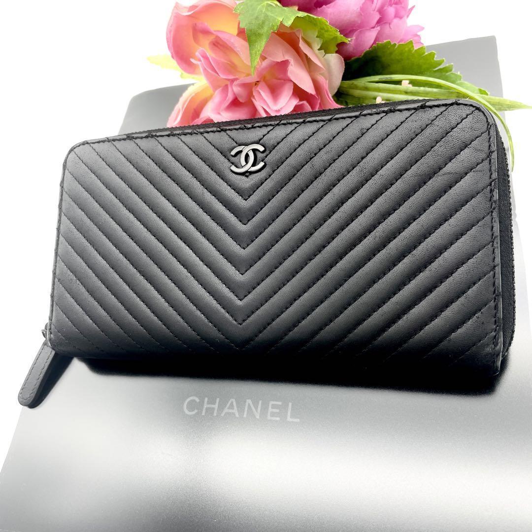 2023】 CHANEL - シャネル シェブロン Vステッチ ラウンドファスナー