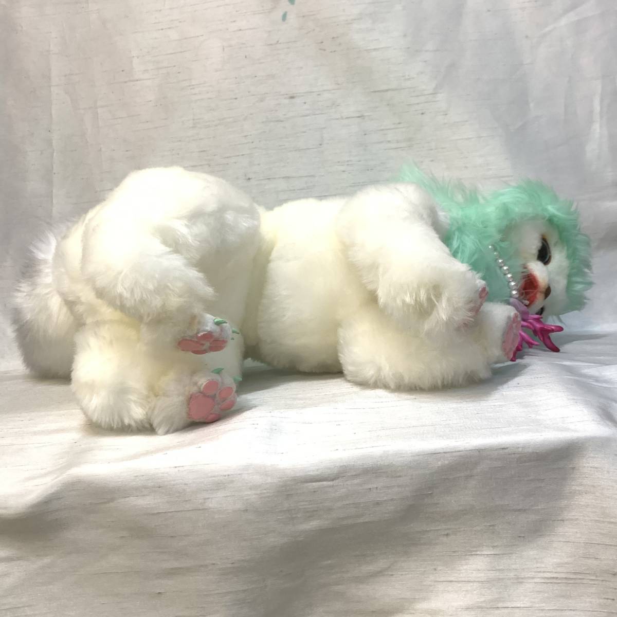 ○ 王冠 エメラルド ぬいぐるみ アートドール ハンドメイド ○ 王冠 エメラルド ぬいぐるみ アートドール ハンドメイド