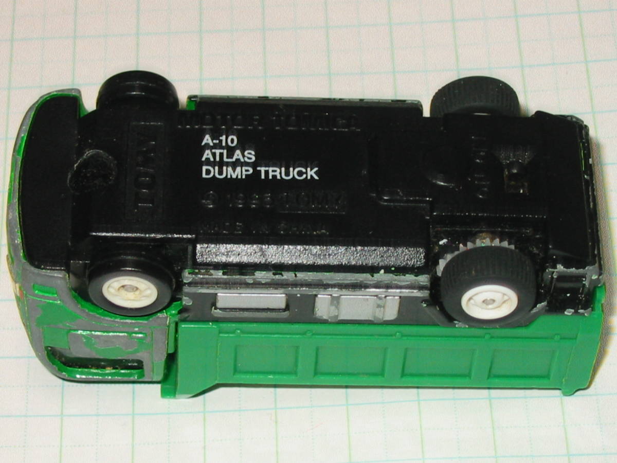* Motor Tomica A-10 Nissan Atlas самосвал грузовик NISSAN ATLAS DUMP TRUCK зеленый зеленый цвет сделано в Китае утиль B/O Tomica 