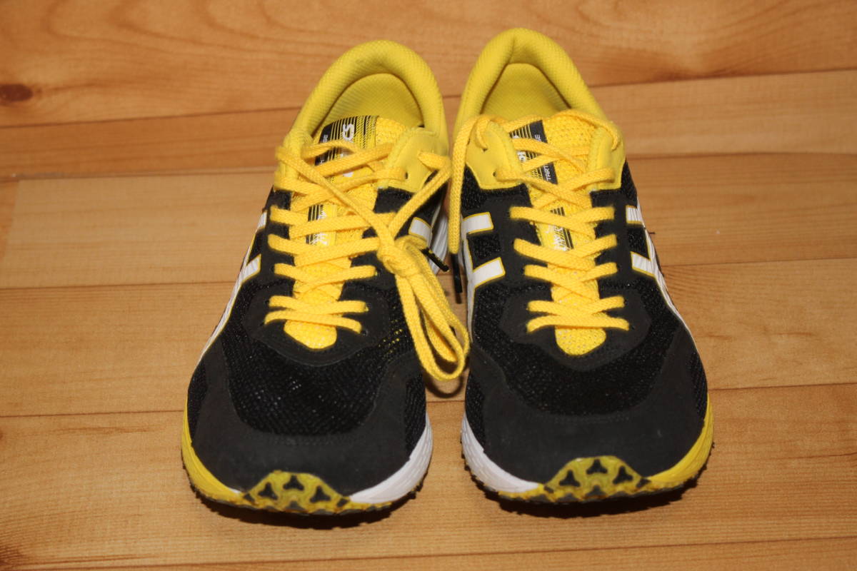 アシックスasics 27 5cm 虎走 ターサーエッジ 1011A544 アシックスasics 27 5cm 虎走 ターサーエッジ 1011A544