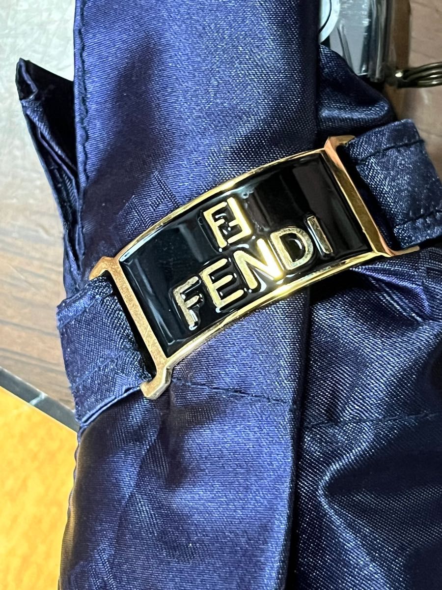 FENDI 未使用新品 シュリンク付き タグ付き 折り畳み雨傘-