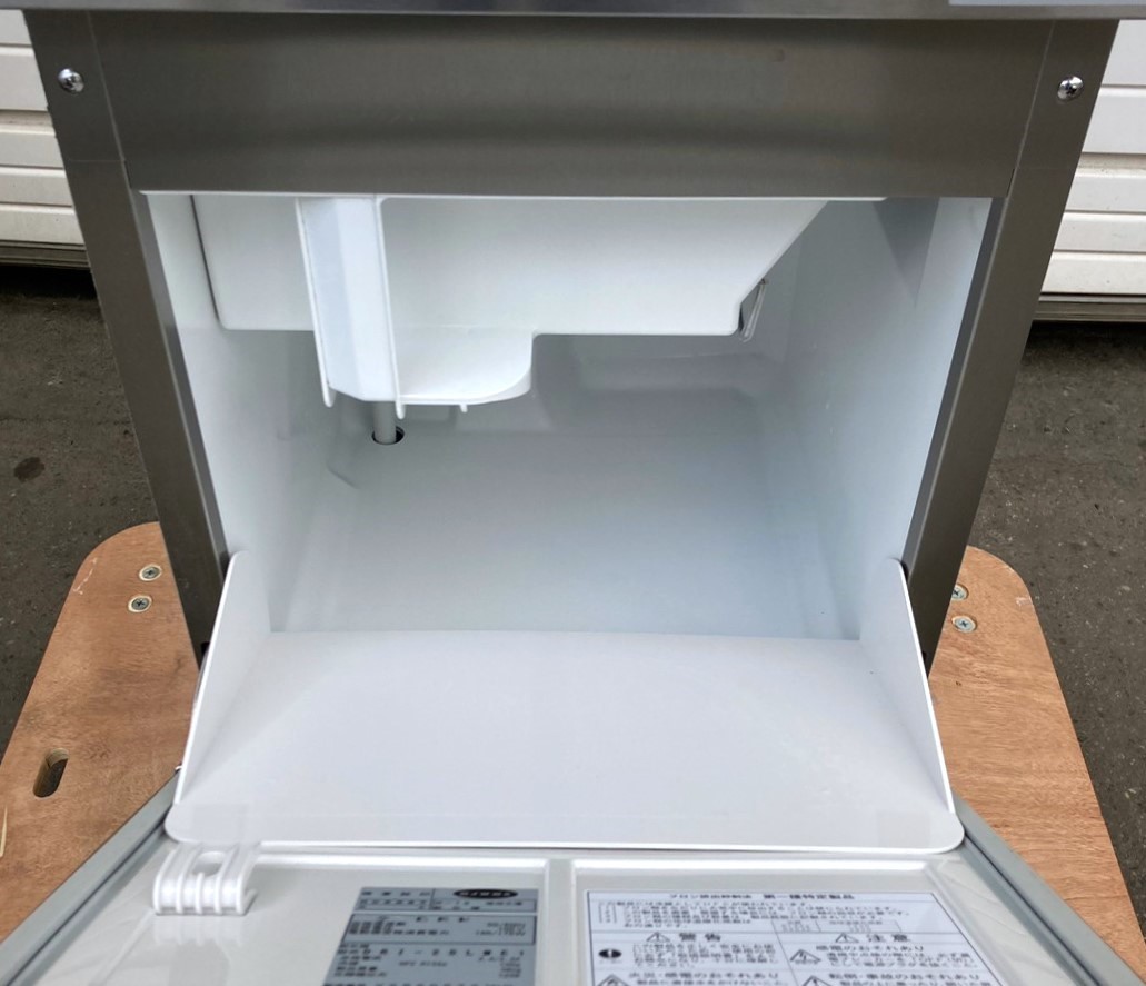 2018年製 大和冷機 DRI-25LME1 製氷機 ダイワ キューブアイス アンダーカウンター 100V 中古 厨房機器 台下 25Kg_画像4