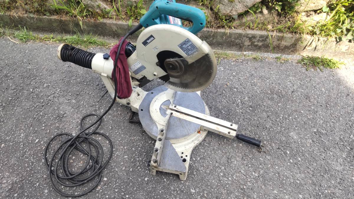 現状渡し品 makita マキタ 12型 290~305mm スライド丸ノコ LS1211
