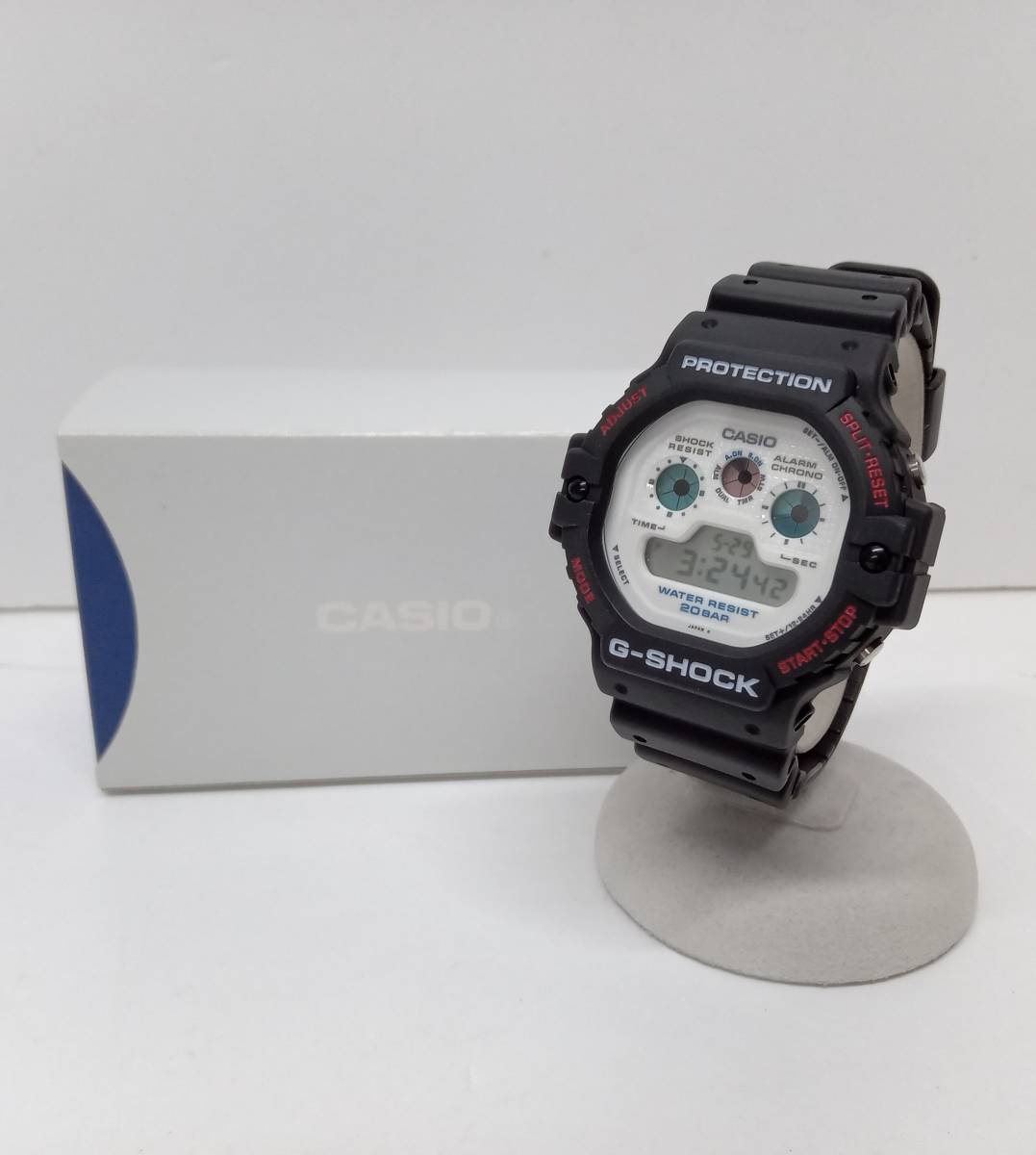 激安商品 CASIO カシオ／G-SHOCK 店舗受取可 時計 箱付 DW-5900C-7／白