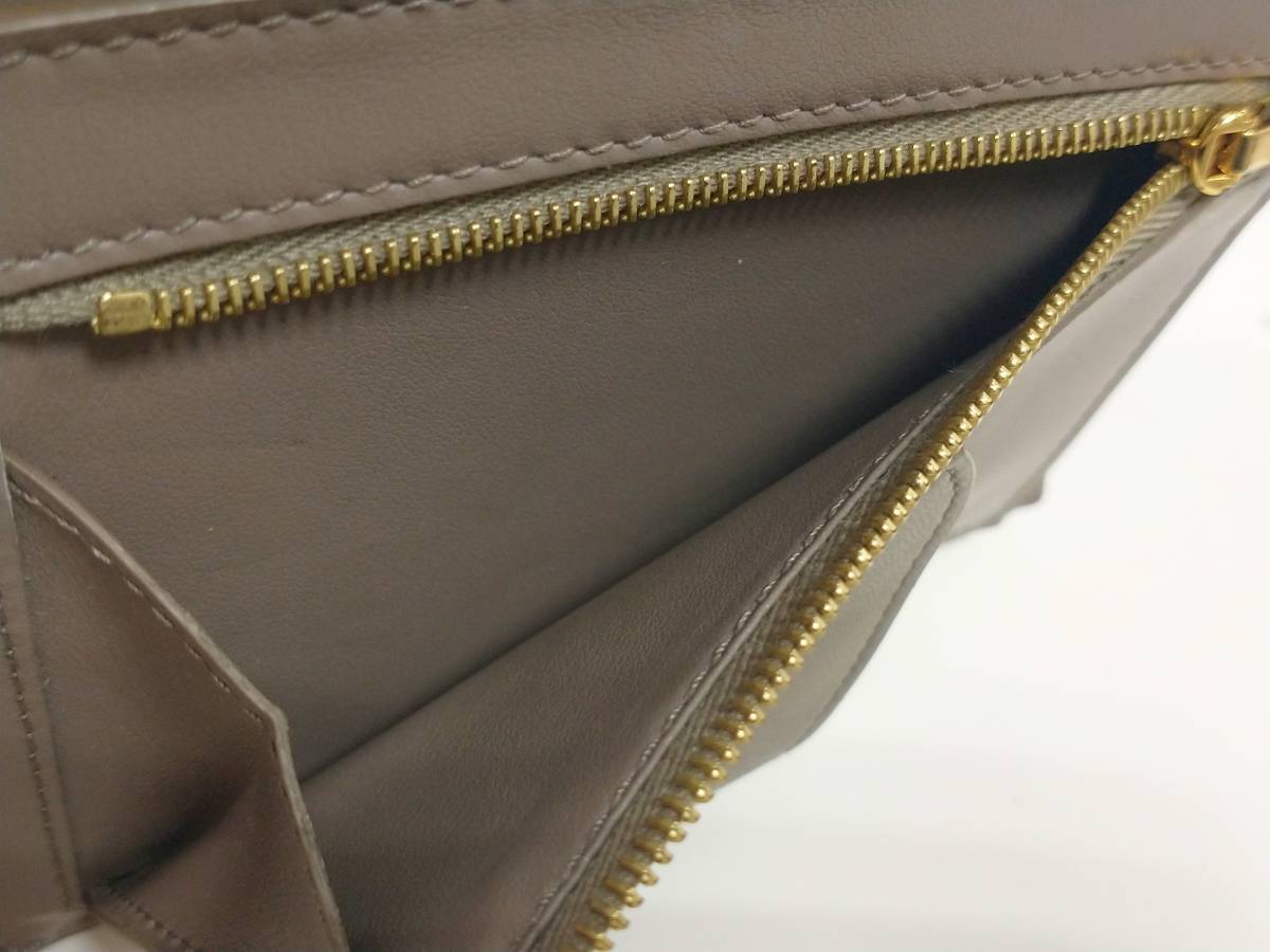 CELINE セリーヌ ミディアムストラップ ウォレット 二つ折り財布