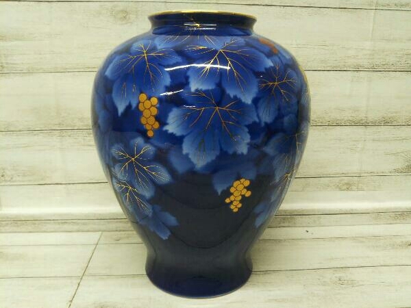 深川製磁 フカガワセイジ 呉須ブドー ゴスブドー F型9号花生 花瓶 壺 高さ:約27cm 付属品は画像の物が全てです