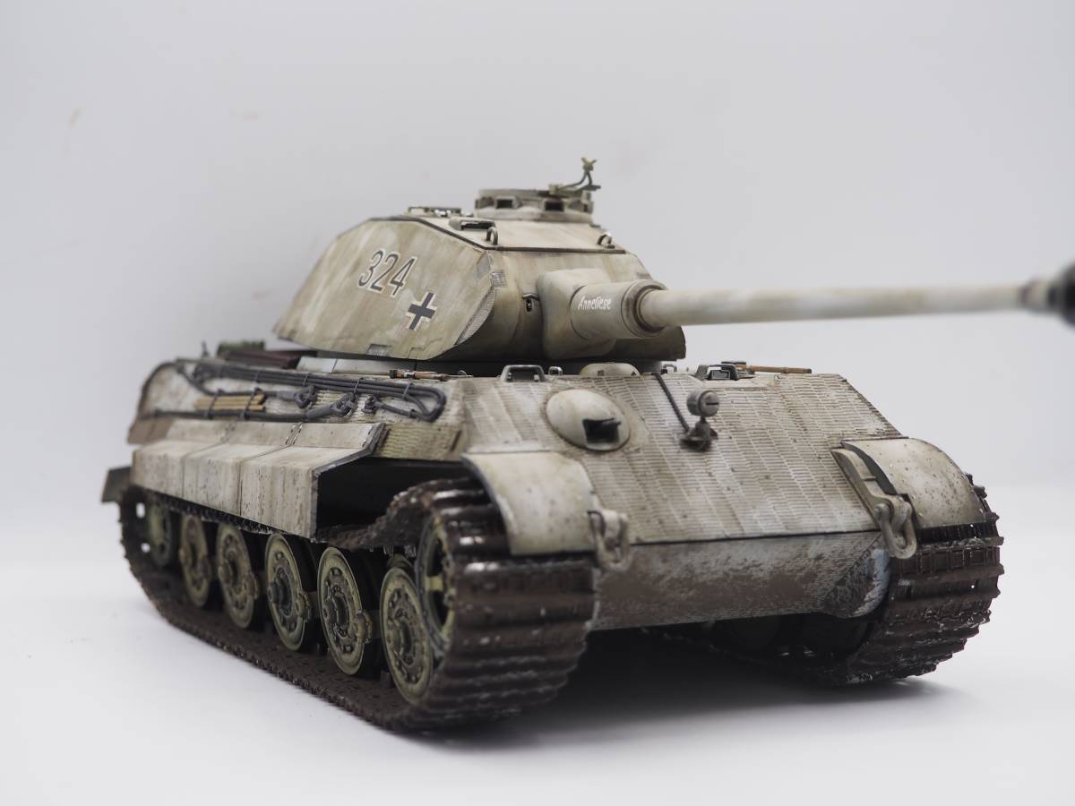 極上品 1/35 スケール 第二次世界大戦 ドイツキング タイガー 極上品 1/35 スケール 第二次世界大戦 ドイツキング タイガー