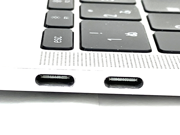 Apple MacBook Pro 13インチ 2017 Thunderbolt i5-7360U 2.30GHz 16GB