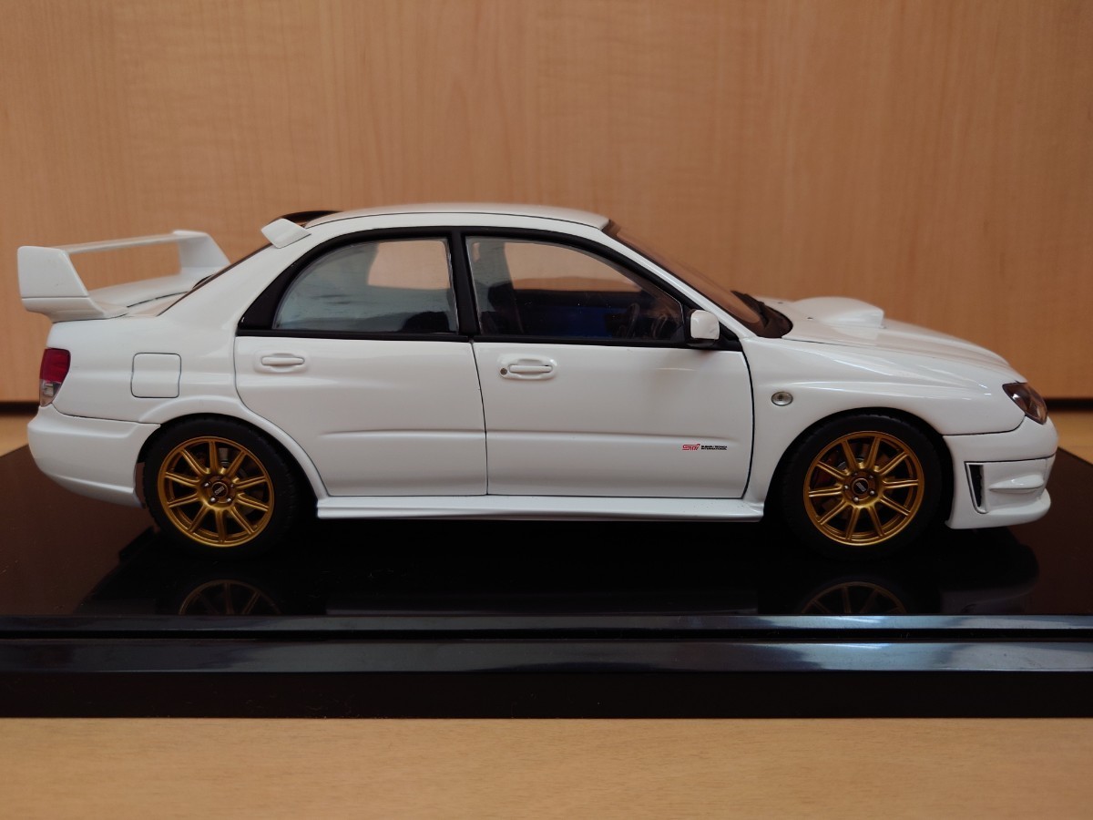 オートアート 1/18 モデルカー スバル インプレッサWRX sti GDB 鷹目