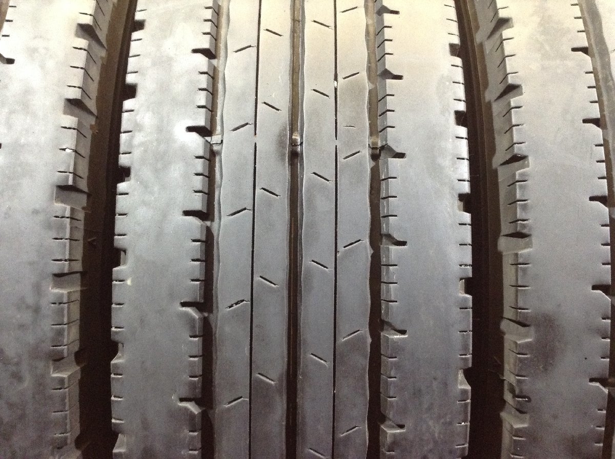 SALE ダンロップ SPLT150 205/80R17.5 120/118LT 4本 2019年製 トラック用 8768 サマータイヤ (沖縄県・離島は発送不可)_画像3