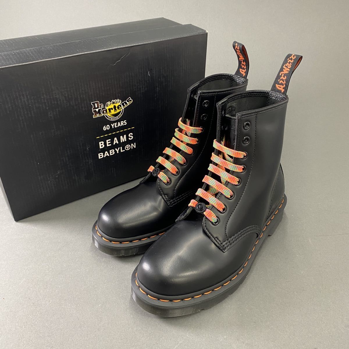 セール 登場から人気沸騰 4ei8《美品》Dr. Martens ドクターマーチン