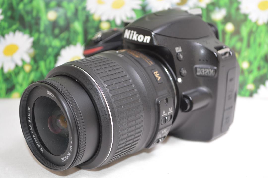 最新な Nikon ニコン D3200高画質一眼レフ初心者オススメすぐに使える