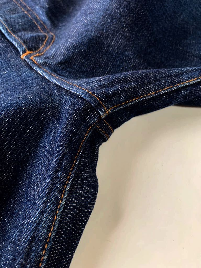 美品 90's VINTAGE APC 日本製 90年代 赤耳 インディゴ デニム 美品 90's VINTAGE APC 日本製 90年代 赤耳 インディゴ デニム