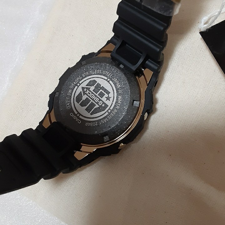 未使用 CASIO G-SHOCK カシオ Gショック DW-5040PG-1JR RECRYSTALLIZED