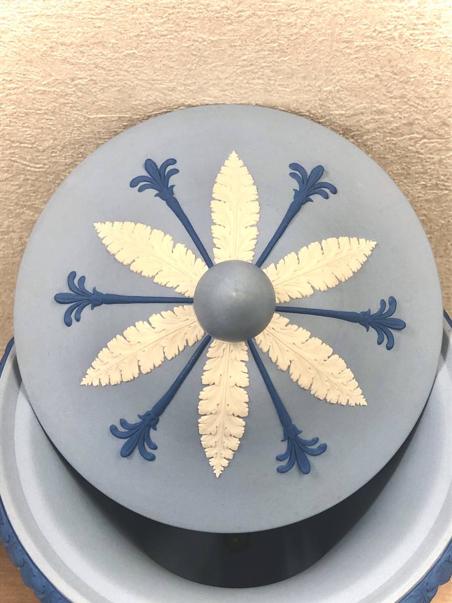 ウェッジウッド WEDGWOOD ジャスパー フラワーベース [ 蓋つき花瓶