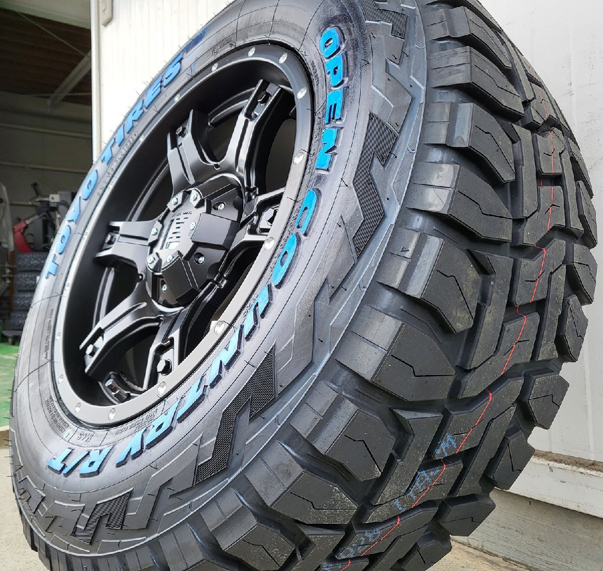 当店イチオシセット ハイラックス プラド サーフ FJ オープンカントリーRT ホワイトレター 265/65R17 265/70R17 285/70R17 LEXXEL OutLaw_画像7