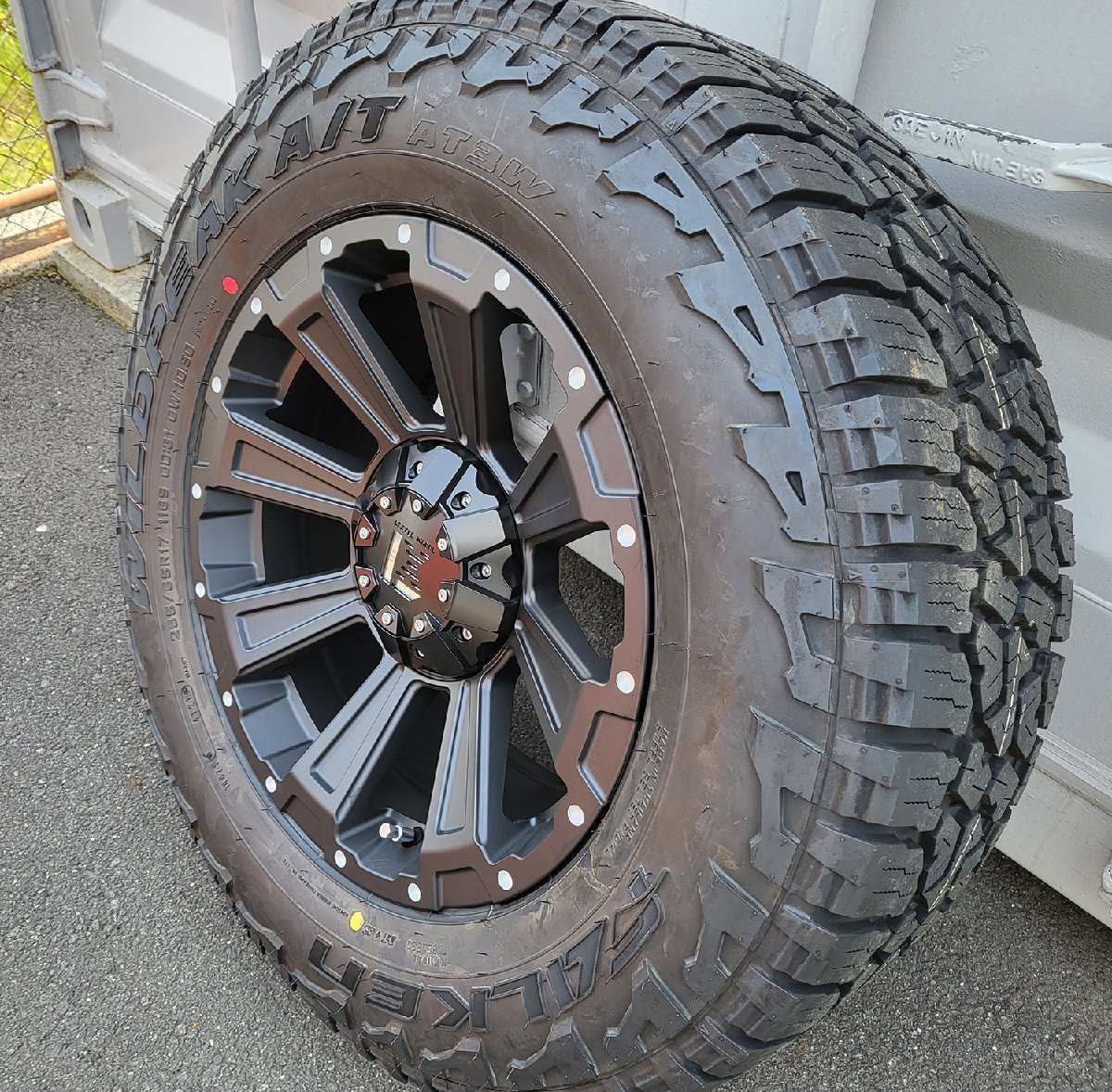 新品4本セット 17インチ タイヤホイール サーフ FJクルーザー プラド ハイラックス DeathRock FALKEN WILDPEAK A/T3W 265/65R17 265/70R17_画像6