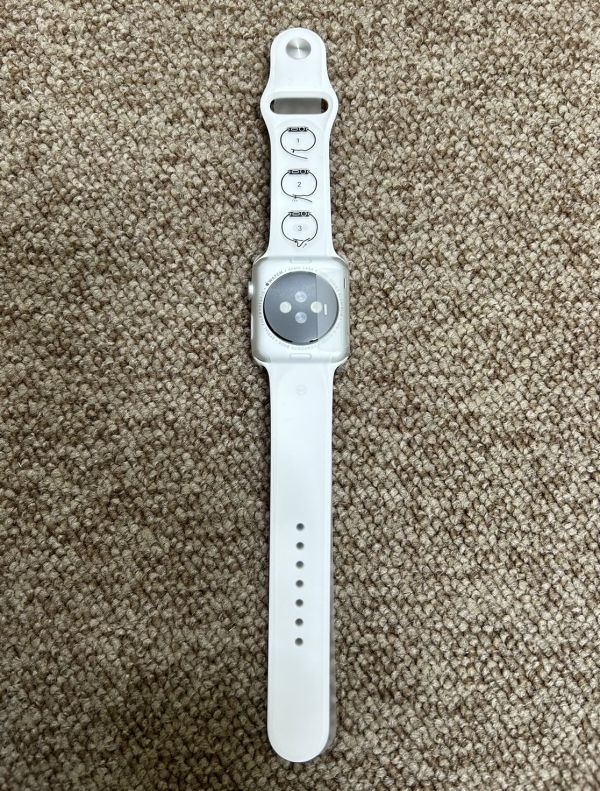 【F25】Apple Watch Sport 42mm MJ3N2J/A ホワイト 白 箱付 現状品_画像3