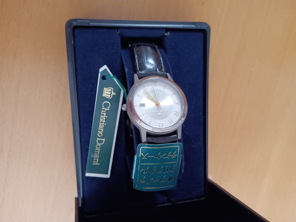 新品未使用 可動品 クリスチャーノ ドマーニ サファイアクリスタル チタンケース クォーツ デイト CD-2032  腕時計