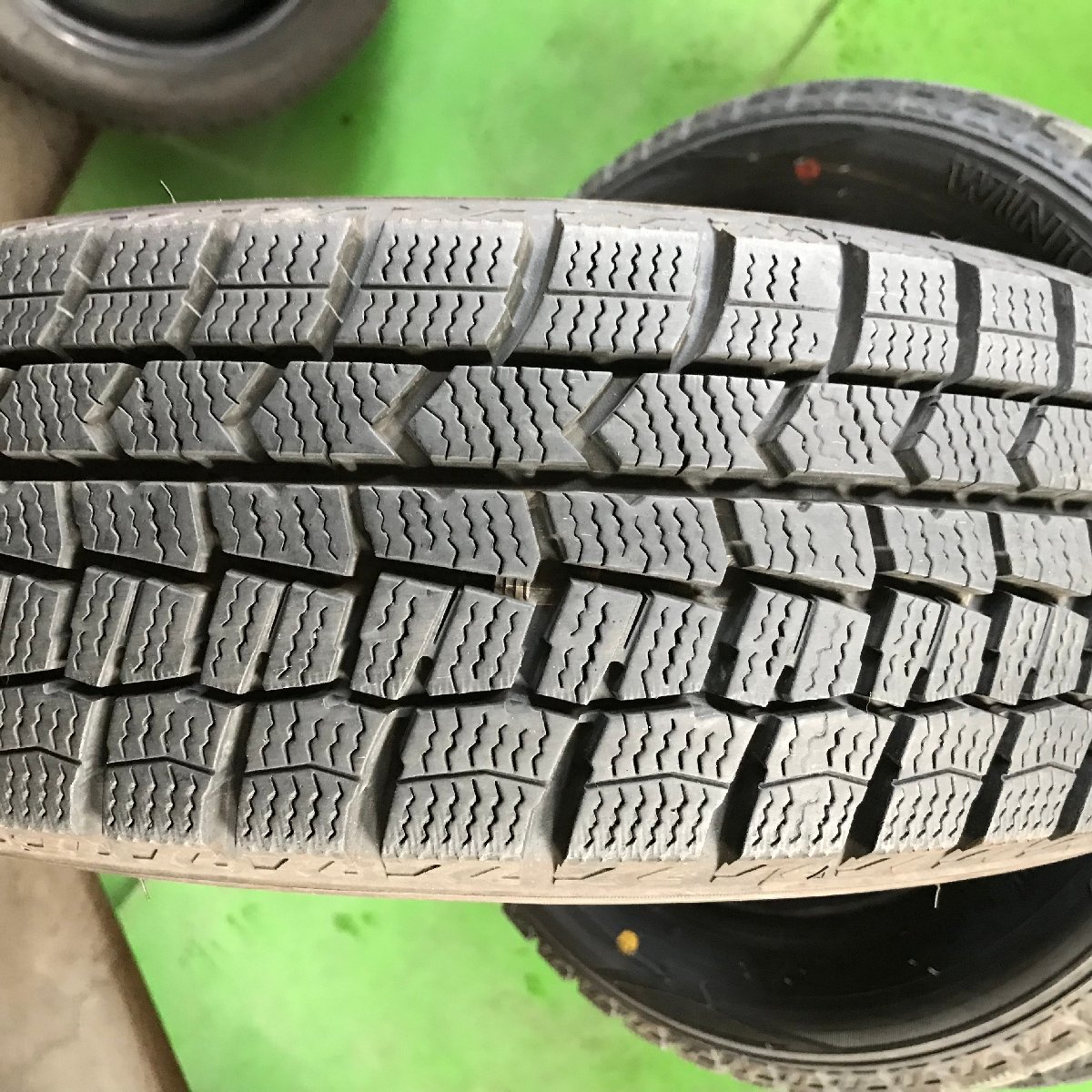 管理番号：B5-8-2●【送料無料！1個＝4本】155/65R13 DUNLOP WINTERMAXX WM02 2020年製3本 2021年製1本 セール/冬タイヤ/店頭取付可能_画像3