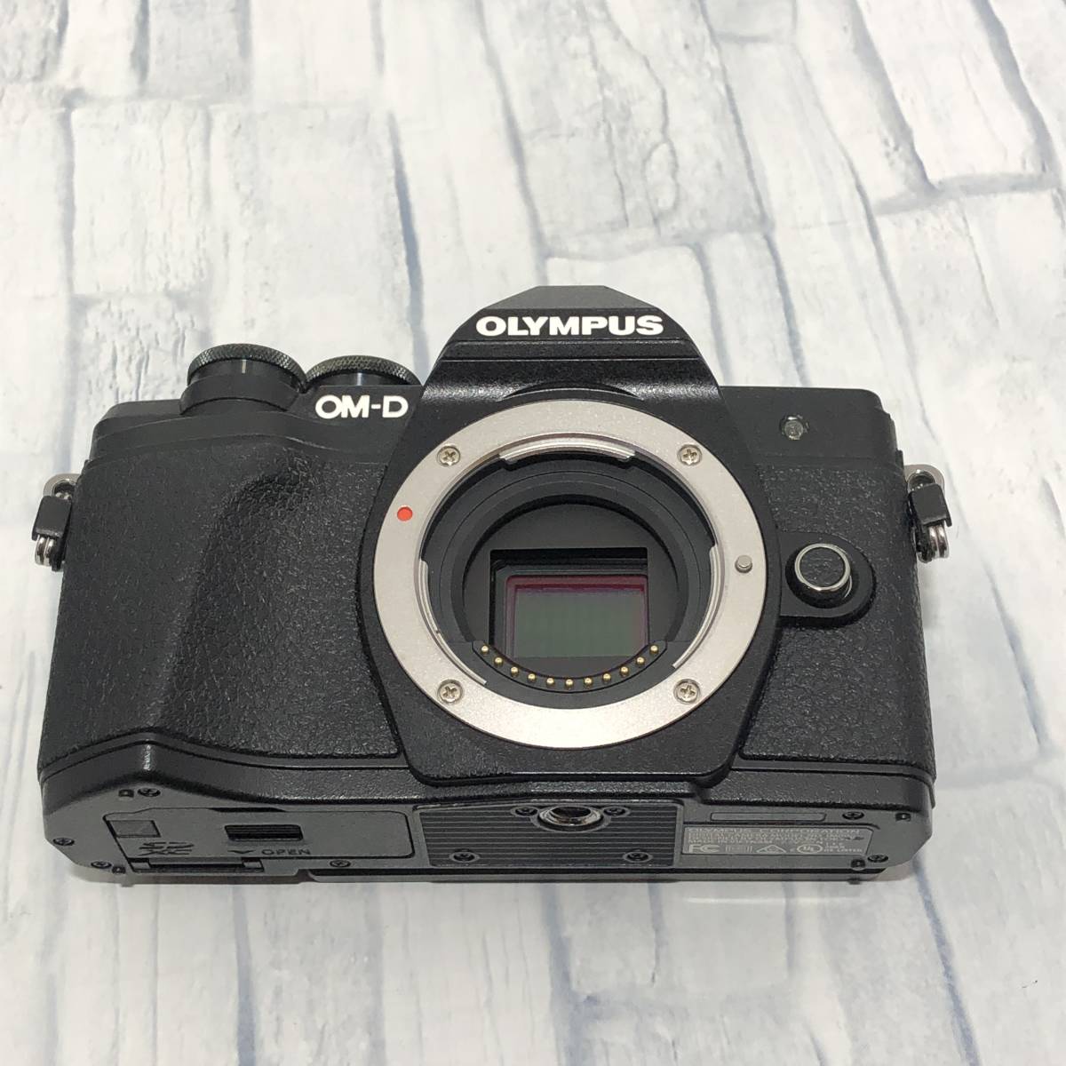 ジャンク品】OLYMPUS OM-D E-M10 Mark III (オリンパス/ミラーレス