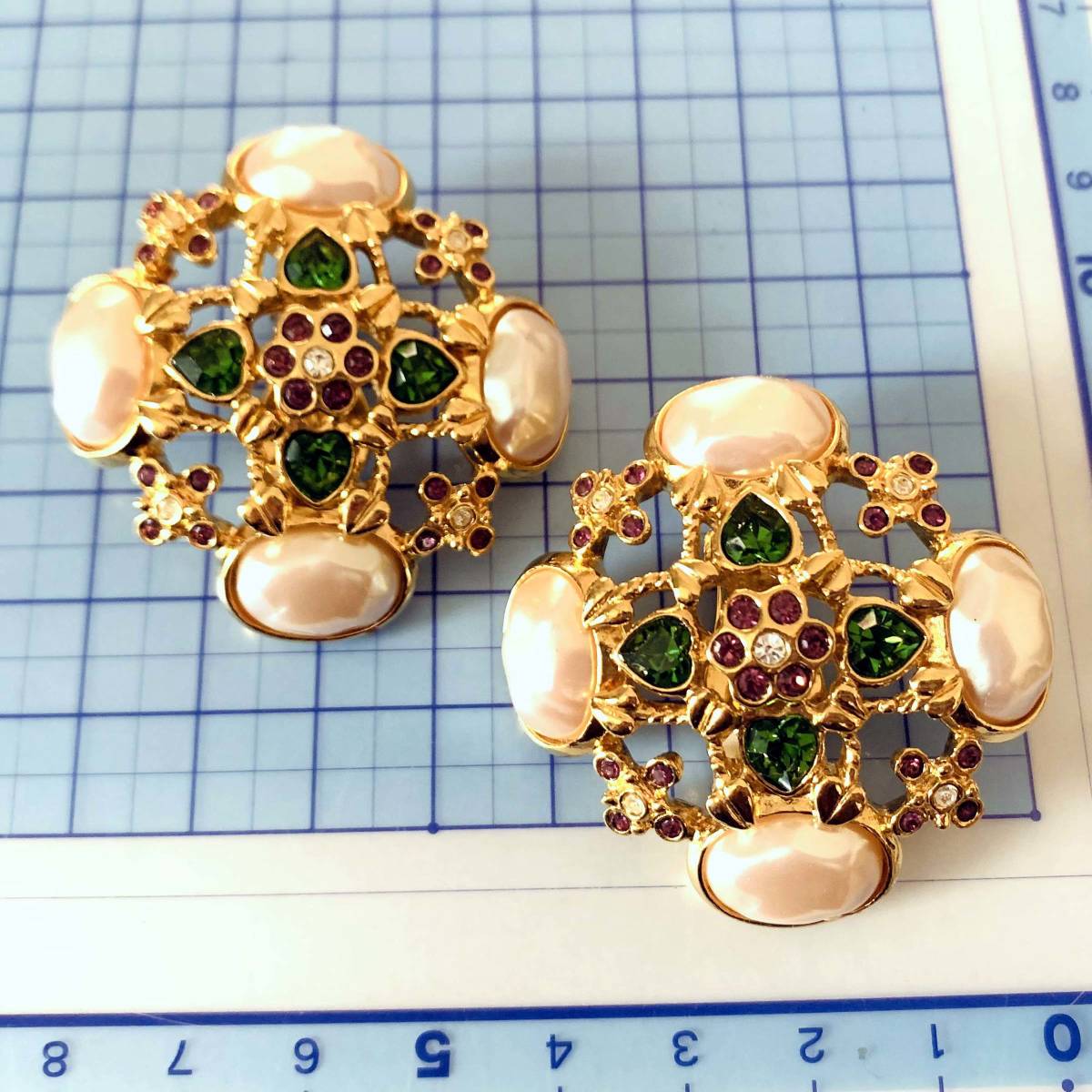 未使用 ELIZABETH TAYLOR AVON刻印 エリザベス テイラー エイボン