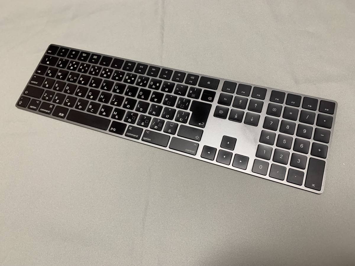 中古 Apple Magic Keyboard テンキー付き (JIS) MRMH2J/A [スペース