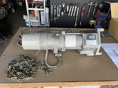 三和シャッター】シャッター開閉器 ギャードモーター 100V 右側 三和シャッター】シャッター開閉器 ギャードモーター 100V 右側