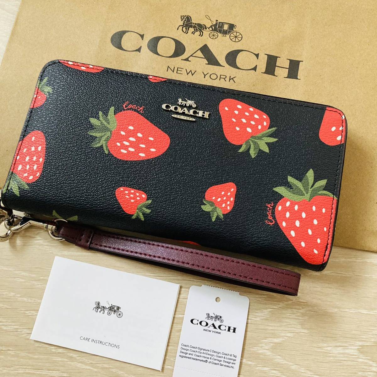 新品未使用COACH コーチ 長財布 リストレット 黒 - 長財布