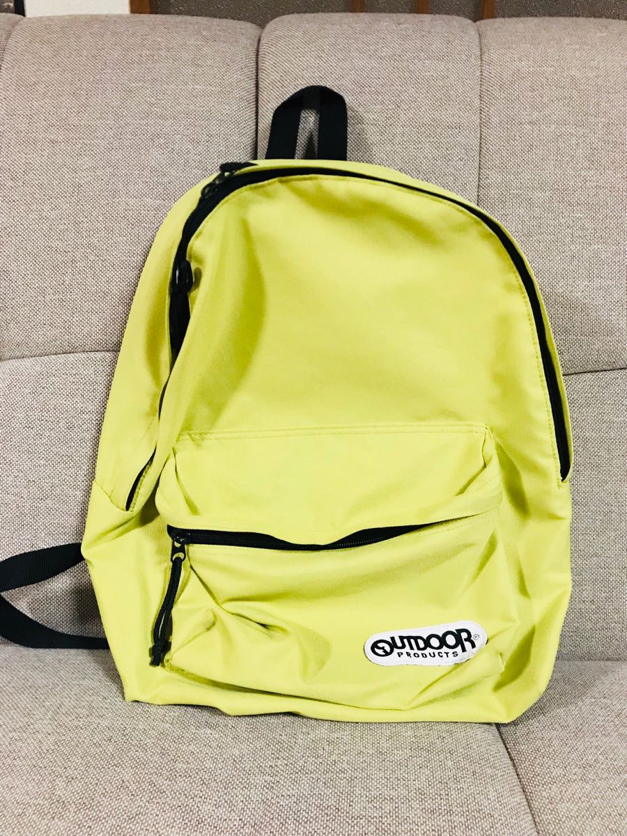 Outdoor Products outdoor Roo k backpack yellow green color 50x36cm beautiful condition . beautiful . make.