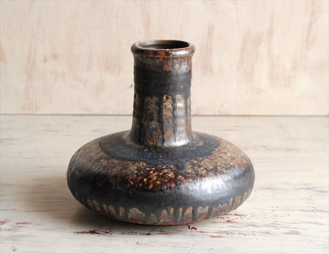 ドイツから ヴィンテージ Art pottery 陶器の花瓶 Fat Lava 花器