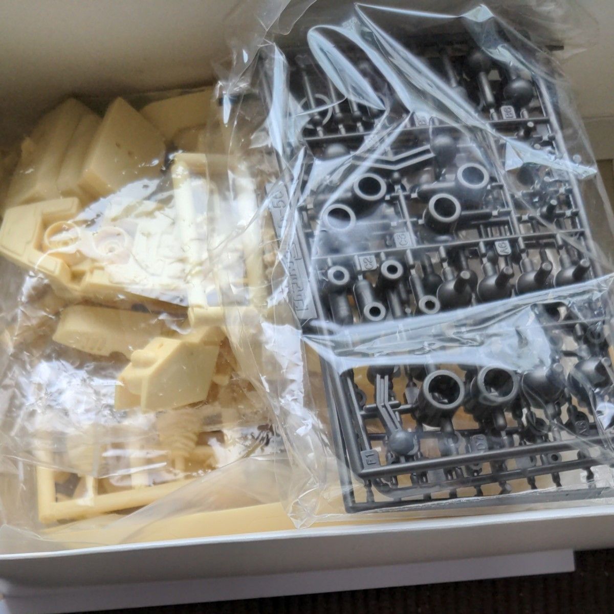 B-CLUB製作 1/100 NT-1 ガンダム ALEX(ガレージキット B-CLUB製作 1/100 NT-1 ガンダム ALEX(ガレージキット