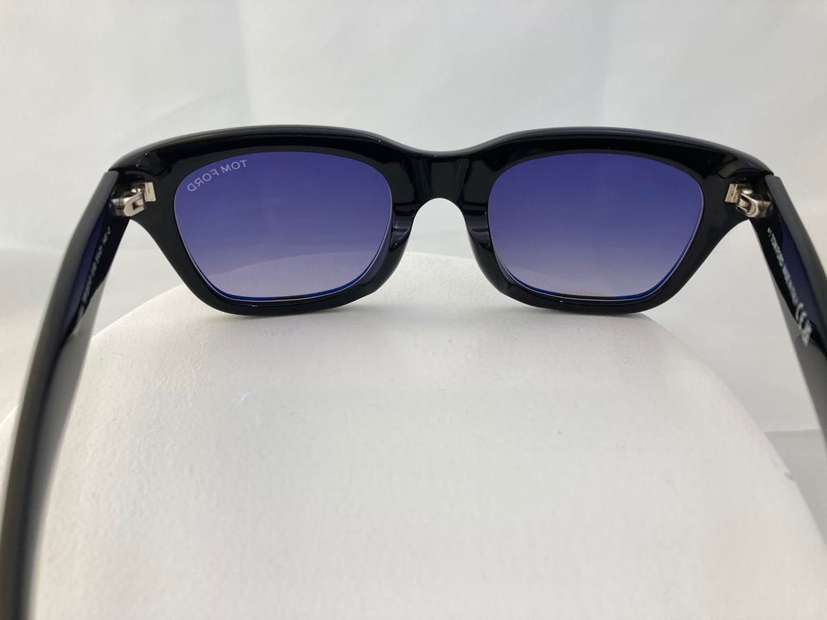 TOM FORD（トムフォード）サングラス Snowdon （TF237-F 01B 51 21 145