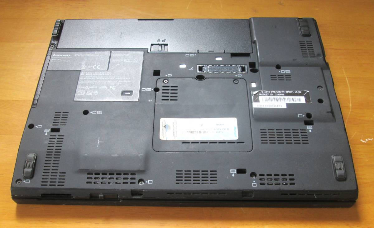 レノボ　LENOVO　ThinkPad X201 　3249-PR8　　動作　ジャンク　_画像4