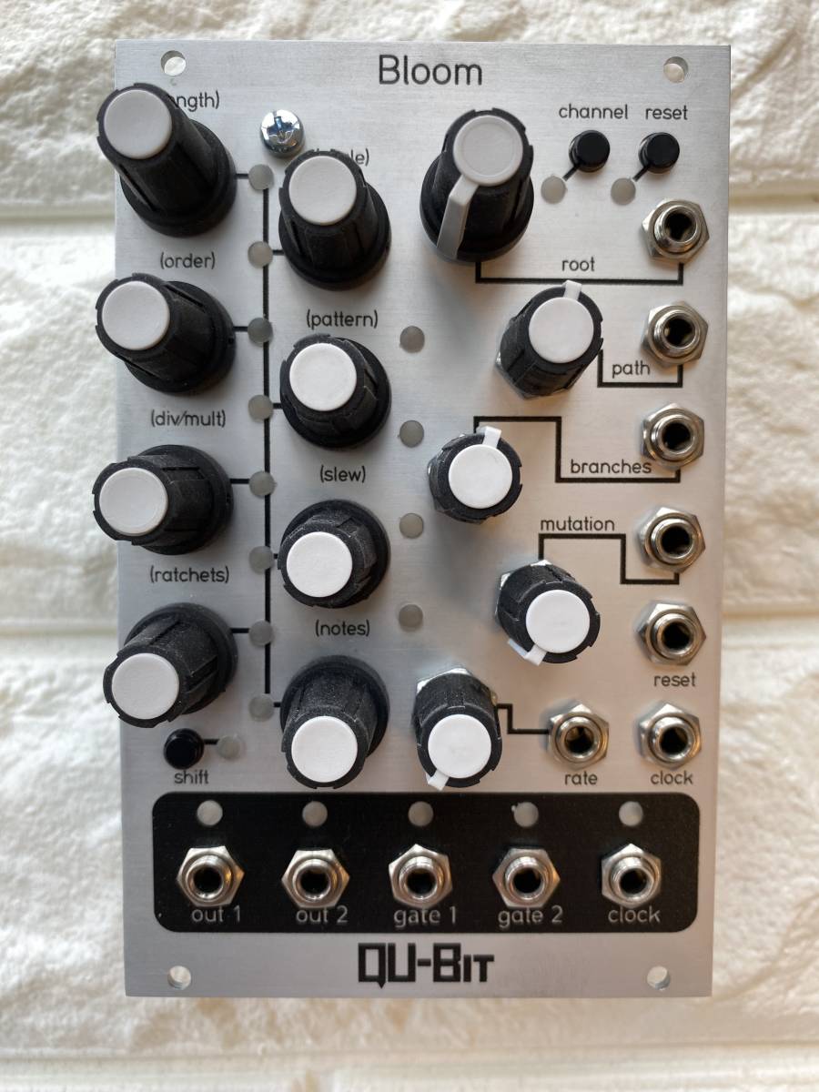 Qu-bit Electronix Bloom モジュラーシンセ ユーロラック-